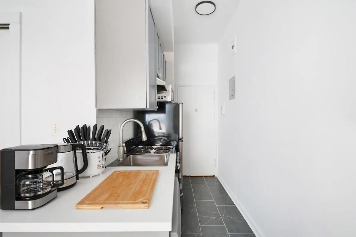 74-3C New Studio In Prime Uws - Gym In Building New York USA